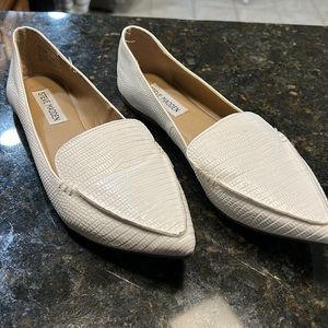 Cute Steve Madden flats